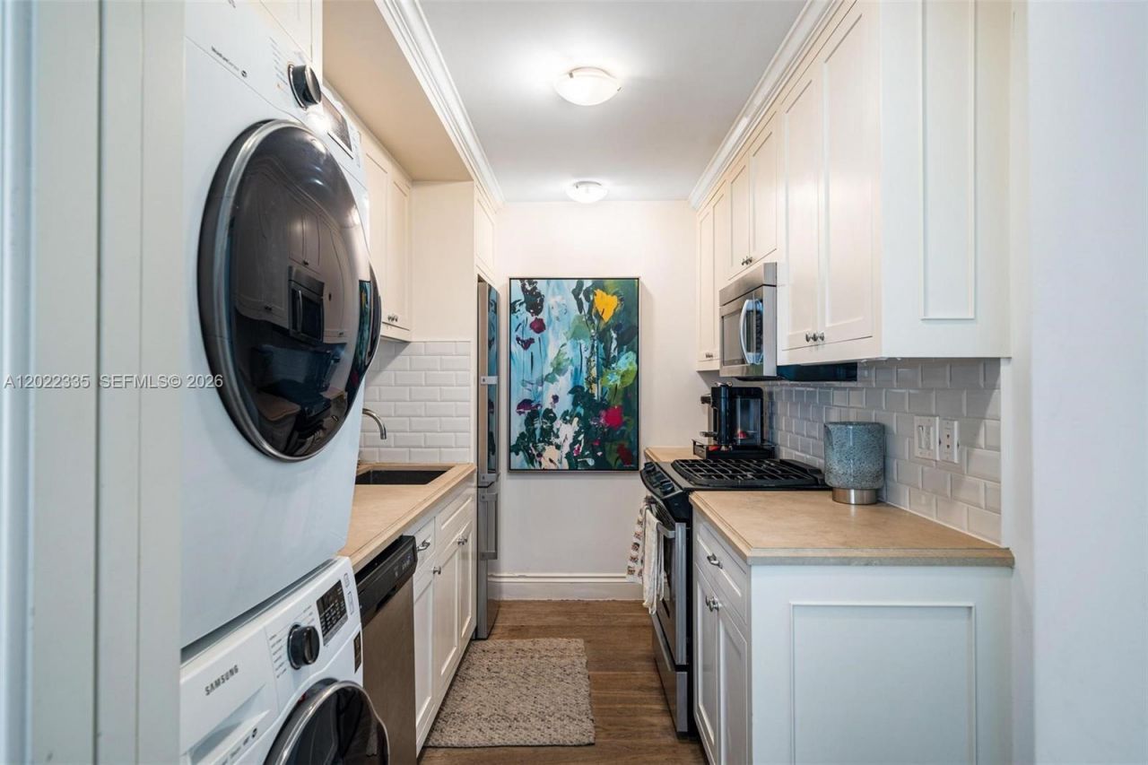 1130 Venetian Way, Unit 1E, Miami Beach, FL 33139 Photo