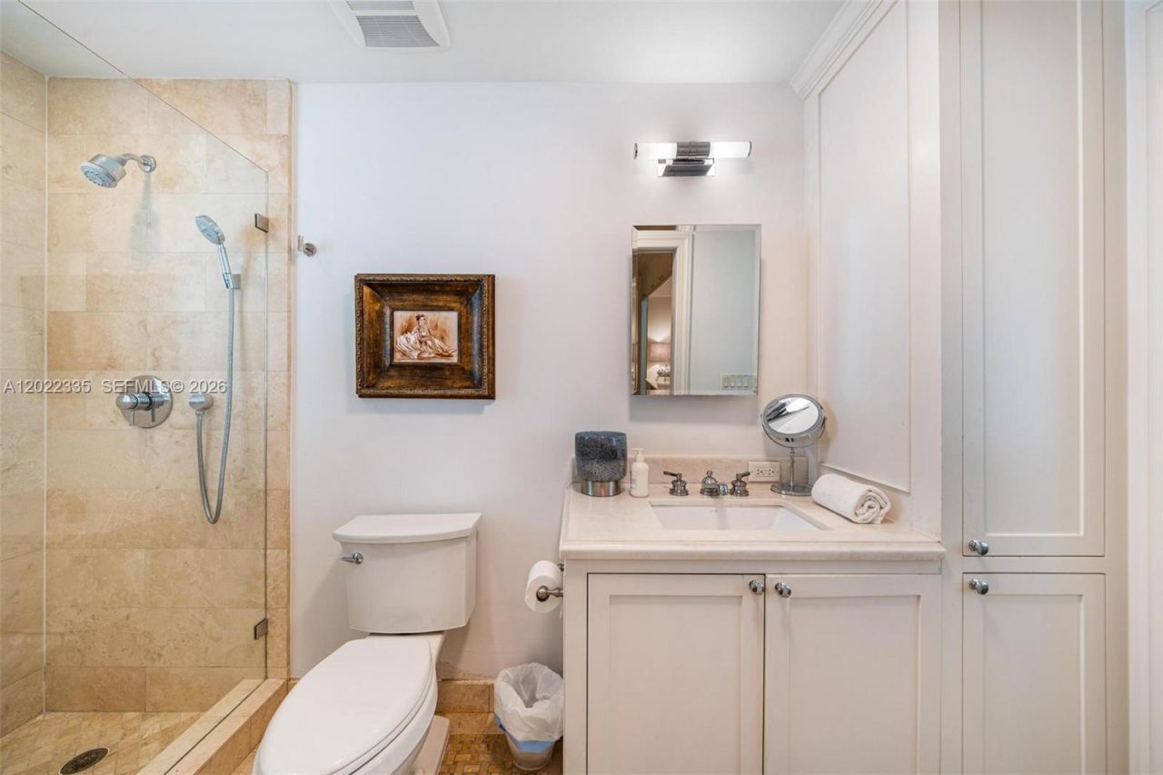 1130 Venetian Way, Unit 1E, Miami Beach, FL 33139 Photo