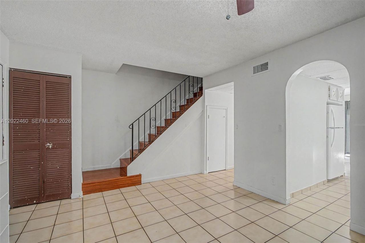 3764 SW 60th Ter , Unit 15, Davie, FL 33314 Photo