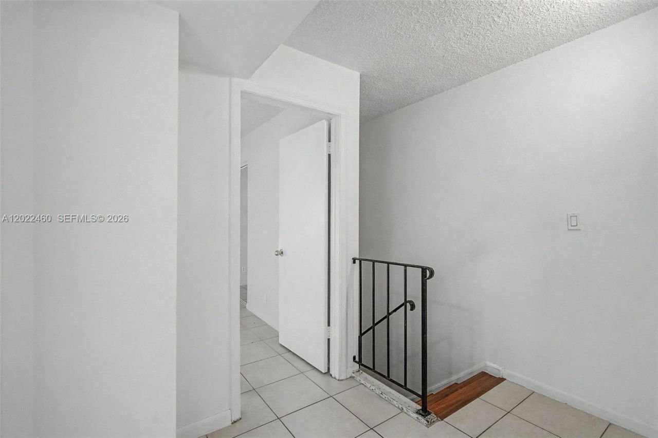 3764 SW 60th Ter , Unit 15, Davie, FL 33314 Photo