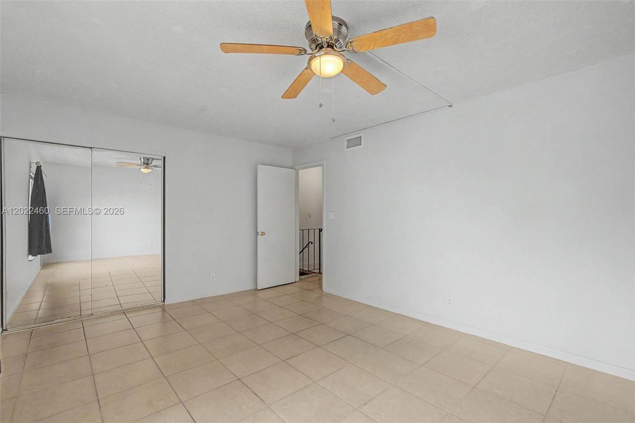 3764 SW 60th Ter , Unit 15, Davie, FL 33314 Photo