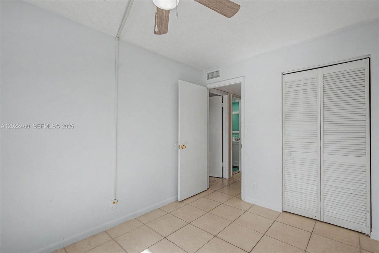 3764 SW 60th Ter , Unit 15, Davie, FL 33314 Photo