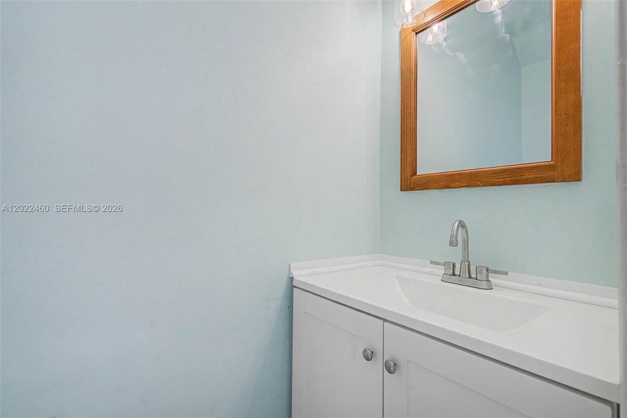 3764 SW 60th Ter , Unit 15, Davie, FL 33314 Photo