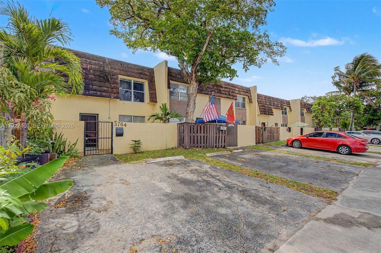3764 SW 60th Ter , Unit 15, Davie, FL 33314 Photo
