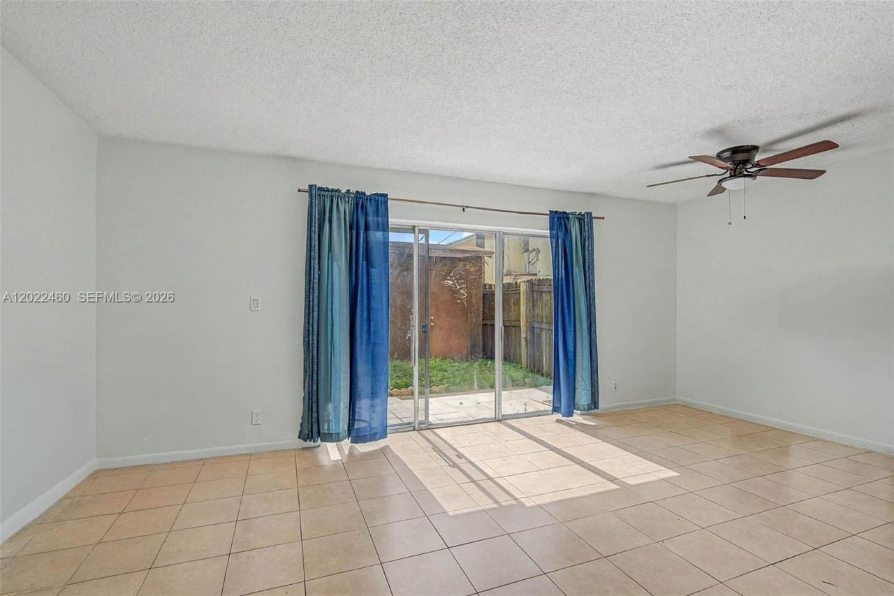 3764 SW 60th Ter , Unit 15, Davie, FL 33314 Photo