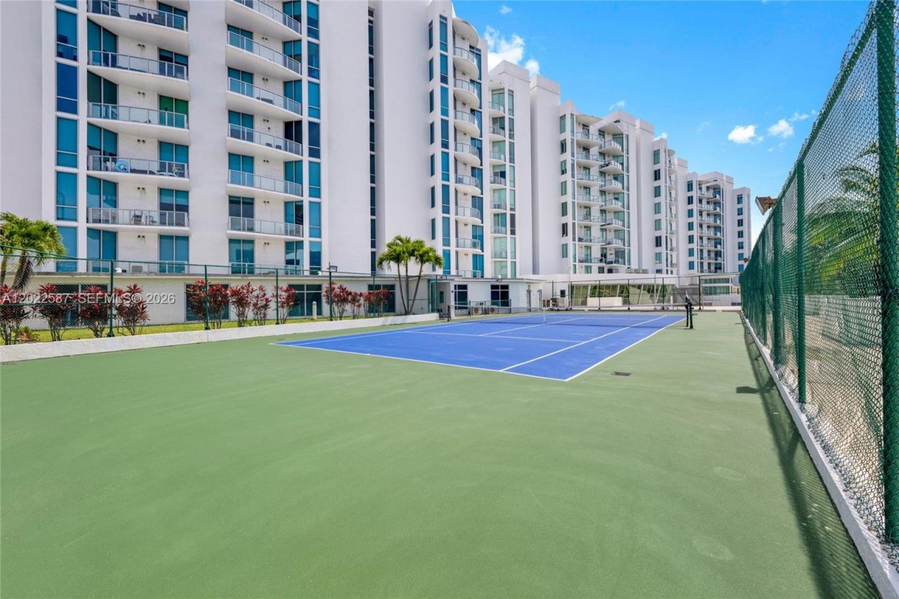 3029 NE 188th St , Unit 301, Aventura, FL 33180 Photo