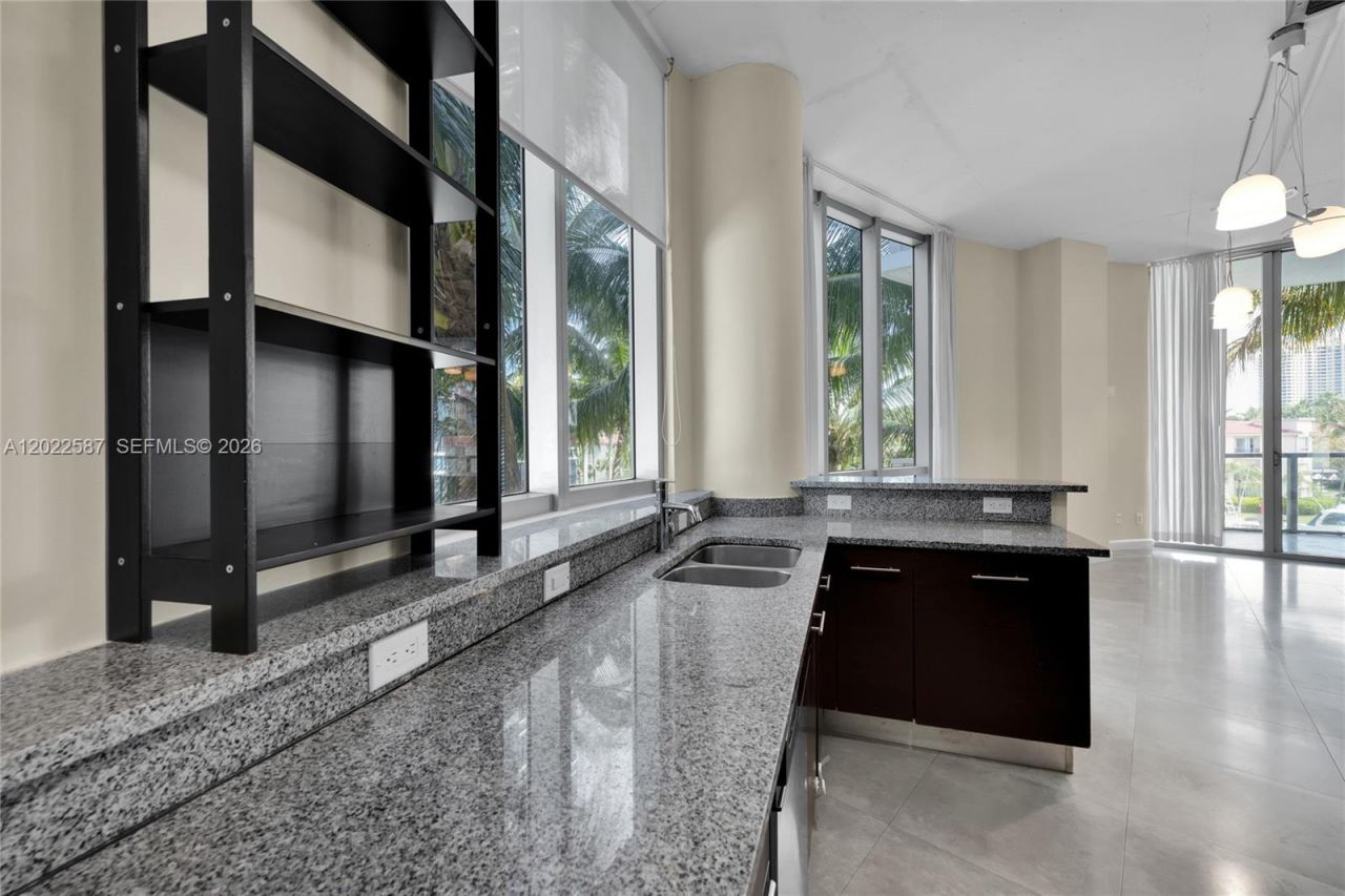 3029 NE 188th St , Unit 301, Aventura, FL 33180 Photo