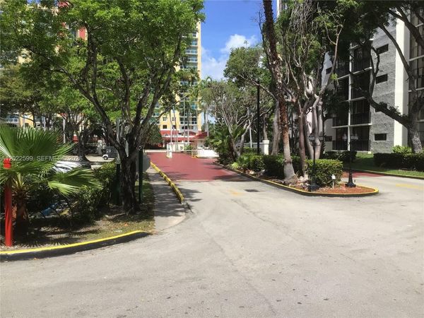 17021 N Bay Rd , Unit 625, Sunny Isles Beach, FL 33160