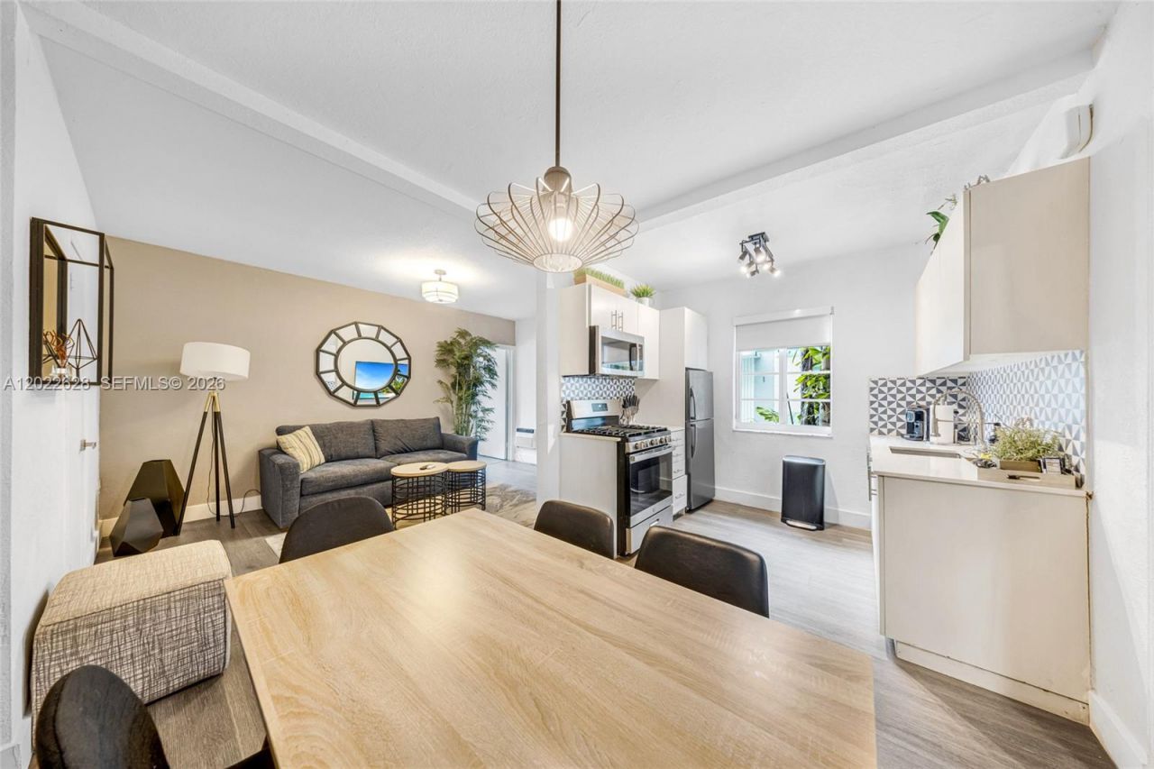 7830 Abbott Ave, Unit 25, Miami Beach, FL 33141 Photo