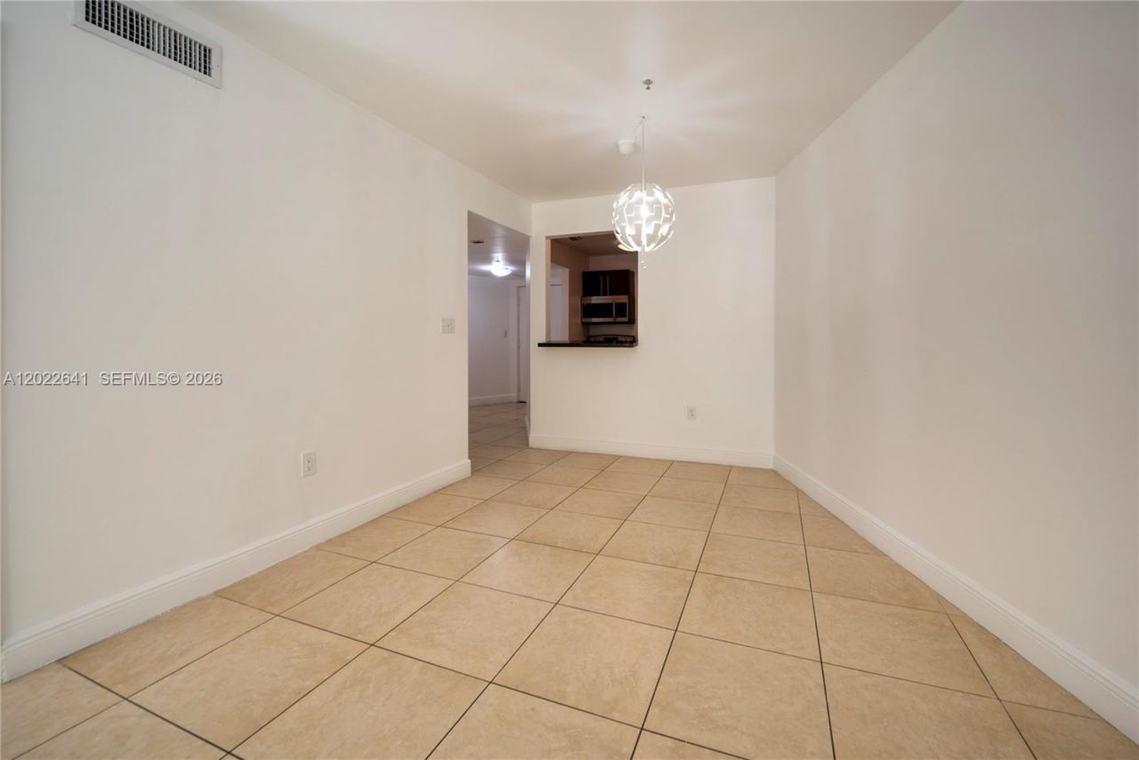 4147 Stirling Rd , Unit 105, Dania Beach, FL 33314 Photo