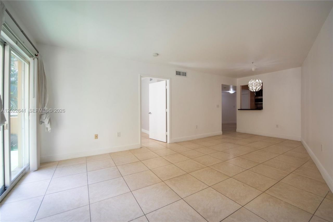 4147 Stirling Rd , Unit 105, Dania Beach, FL 33314 Photo