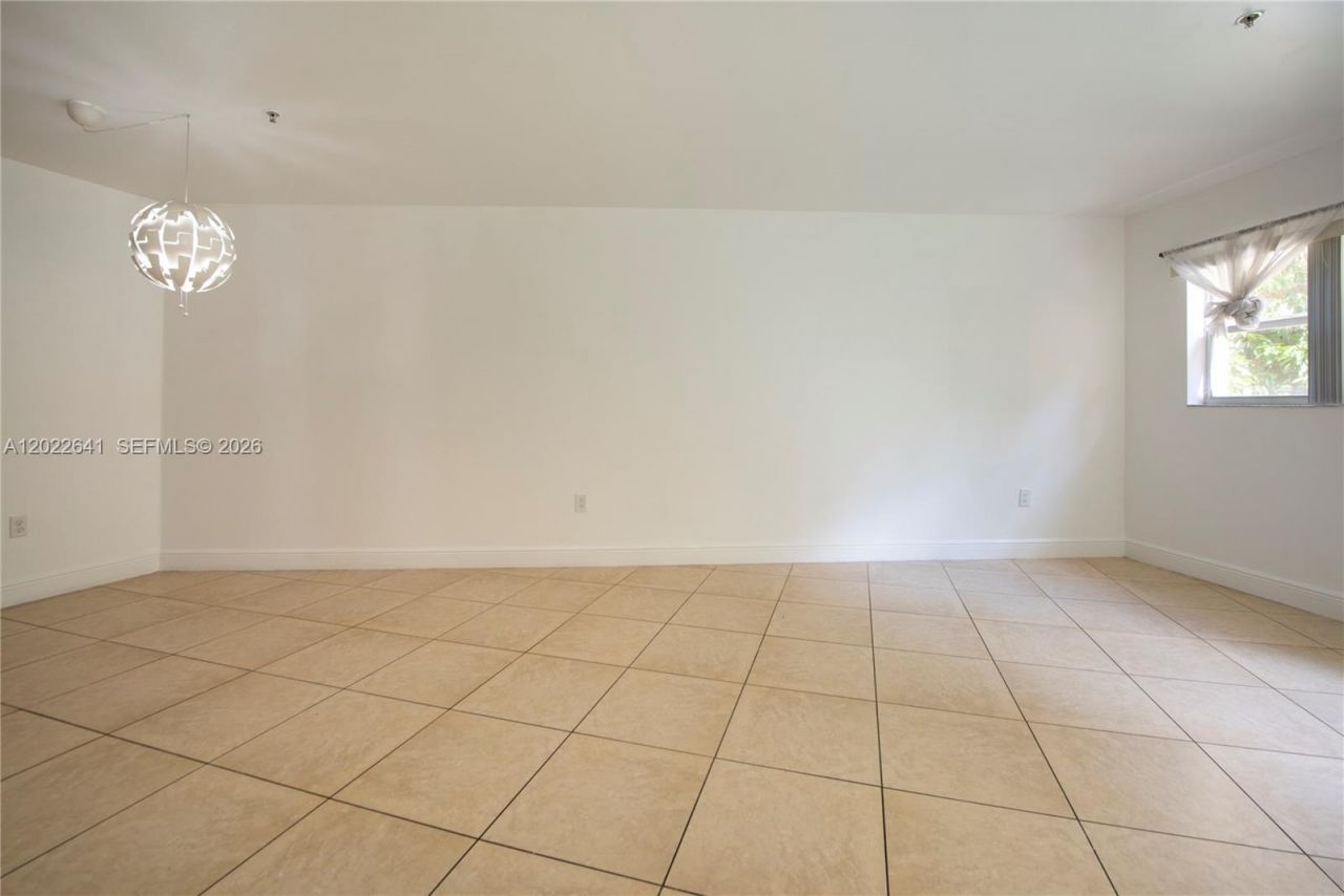 4147 Stirling Rd , Unit 105, Dania Beach, FL 33314 Photo