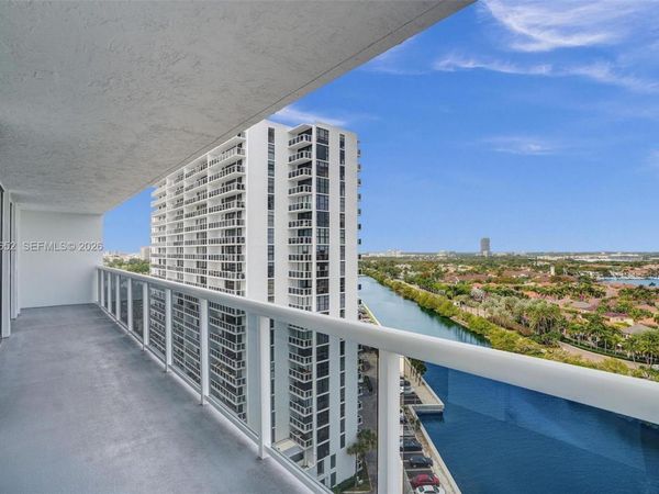 20515 E Country Club Dr , Unit 1641, Aventura, FL 33180