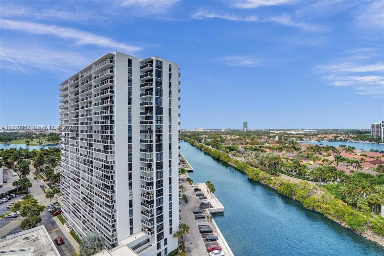 20515 E Country Club Dr , Unit 1641, Aventura, FL 33180 Photo