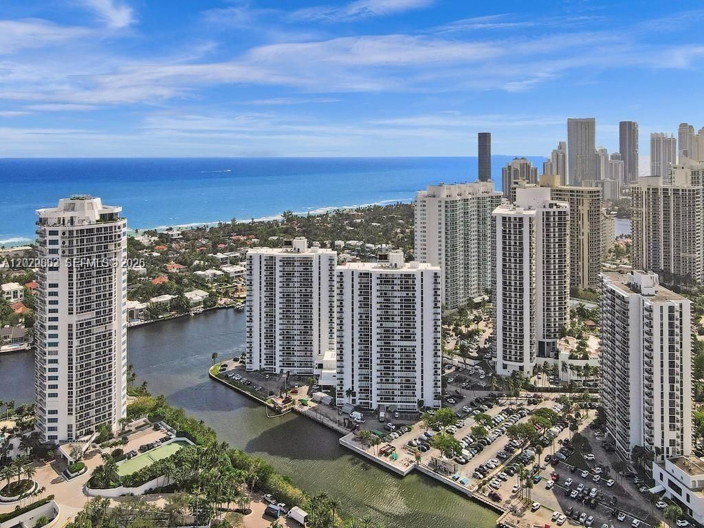 20515 E Country Club Dr , Unit 1641, Aventura, FL 33180 Photo