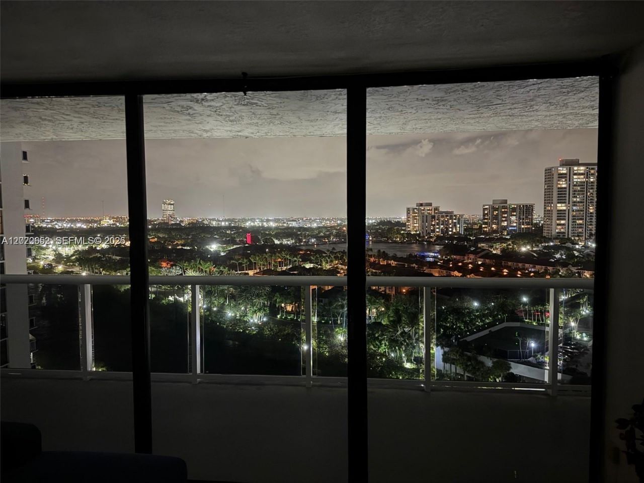 20515 E Country Club Dr , Unit 1641, Aventura, FL 33180 Photo