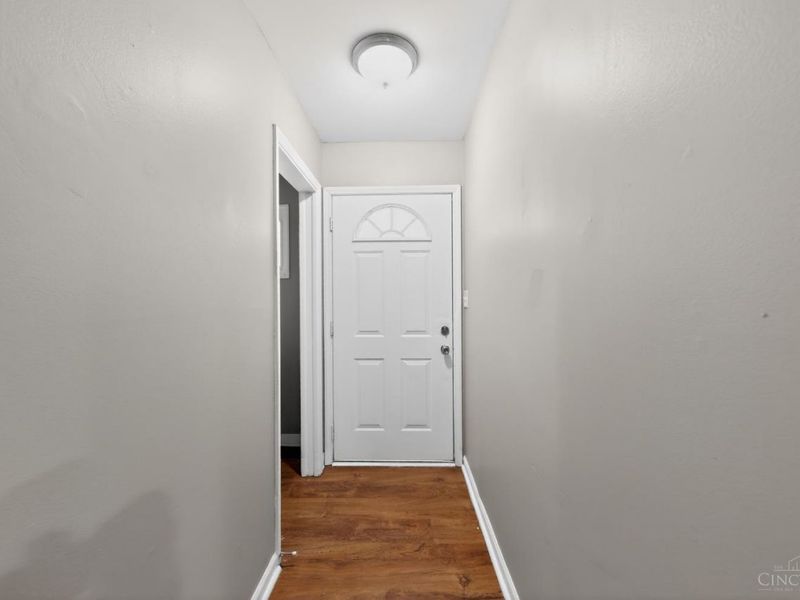 8877 Balboa Drive, Springfield Twp., OH 45231 Photo 9
