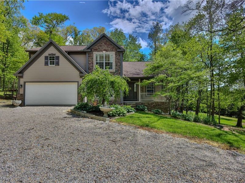 11154 Johnsford Road SW, Beach City, OH 44608 Photo 3