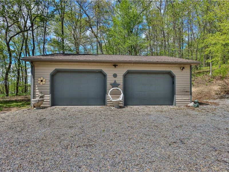 11154 Johnsford Road SW, Beach City, OH 44608 Photo 7