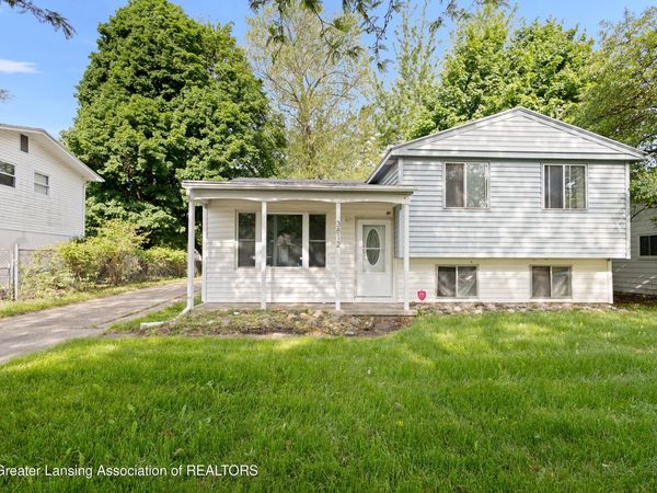 3812 Wainwright Avenue, Lansing, MI 48911