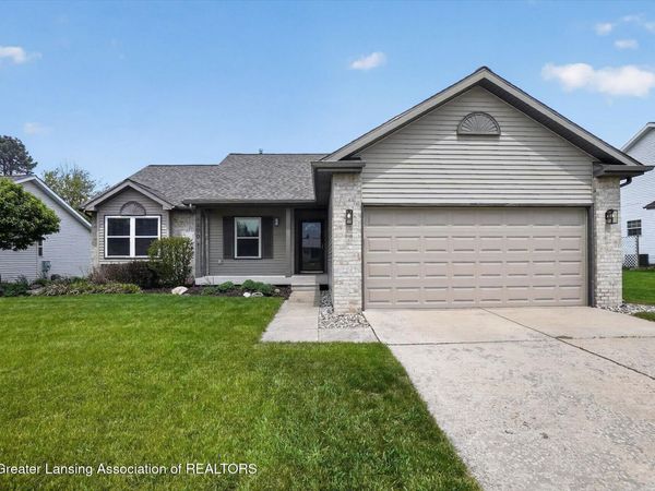 4600 Doncaster Avenue, Holt, MI 48842