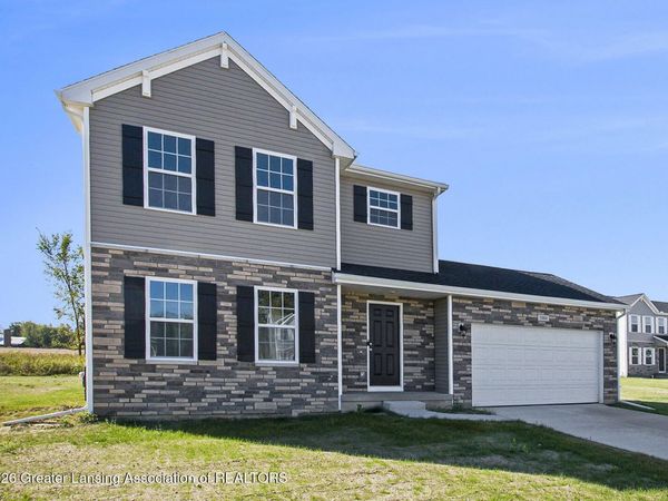 1095 Summerfield Lane, St. Johns, MI 48879