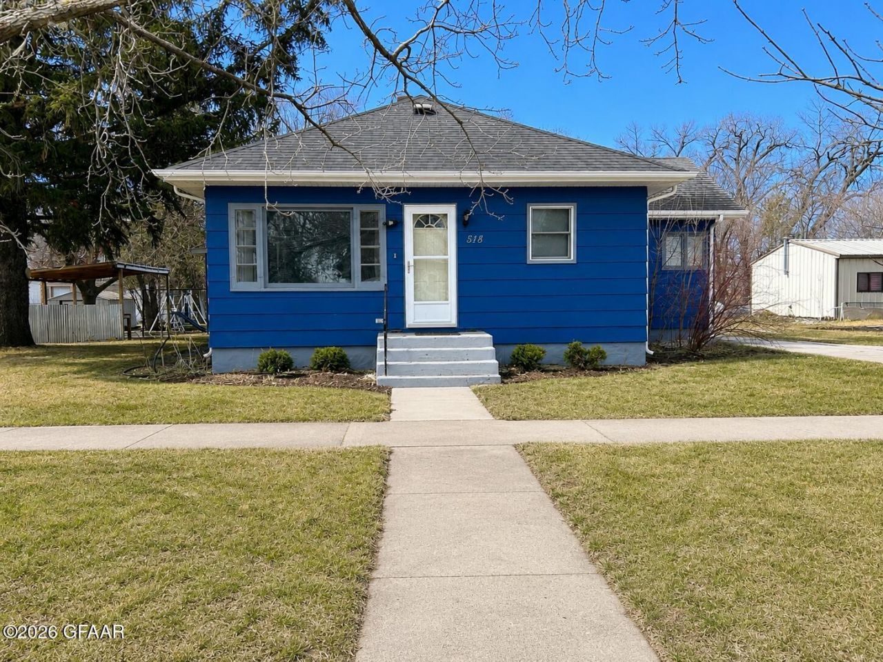 514 OAK Avenue  primary photo