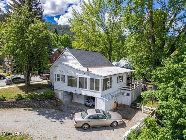 210 E Market Ave , Kellogg, ID 83837