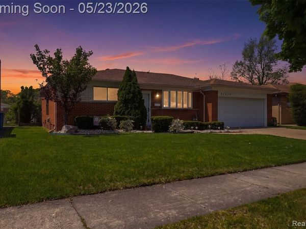 31539 Rosenbusch Drive, Warren, MI 48088