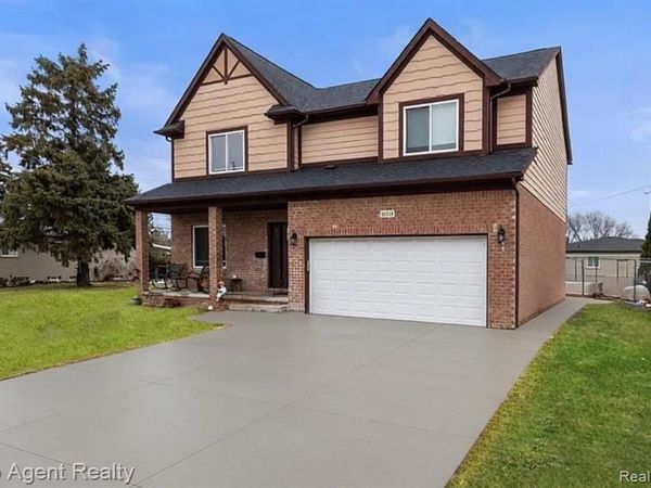 36738 Vine Drive, Sterling Heights, MI 48312