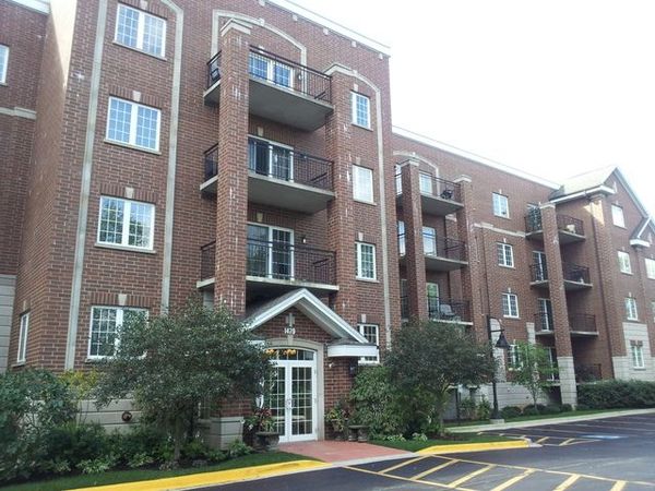 1479 N Milwaukee Avenue, Unit 101, Libertyville, IL 60048