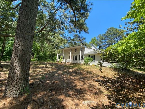 460 Thompson Avenue , West Point, VA 23181
