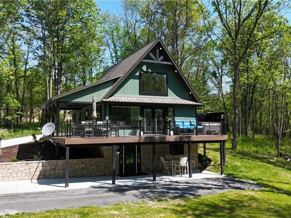 6777 Stony Point Road NW, Dover, OH 44622