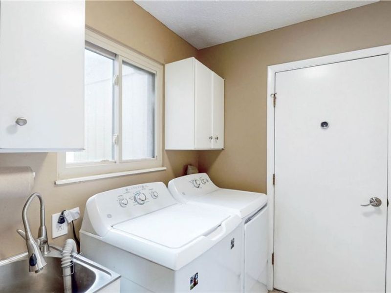 19533 Idlewood Trail, Unit 20-1, Strongsville, OH 44149 Photo 10