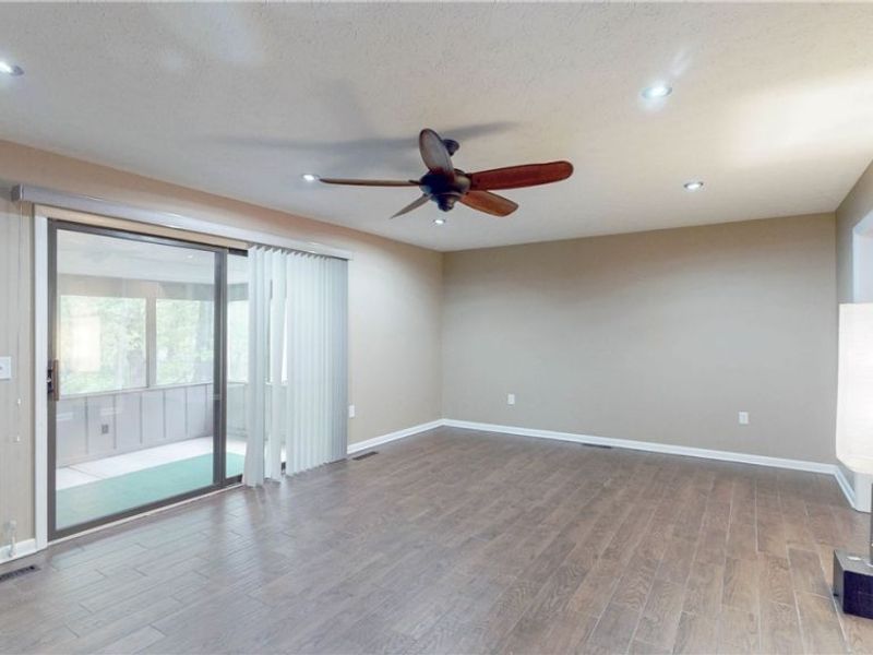 19533 Idlewood Trail, Unit 20-1, Strongsville, OH 44149 Photo 16
