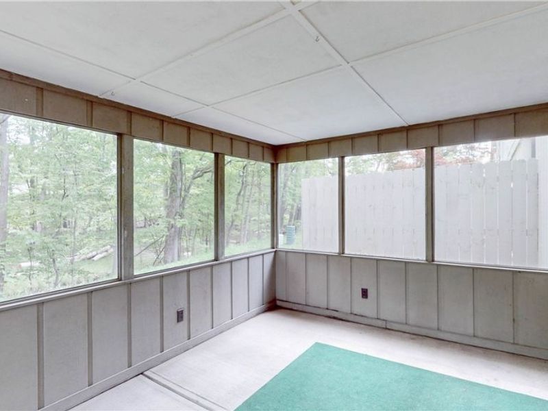 19533 Idlewood Trail, Unit 20-1, Strongsville, OH 44149 Photo 19