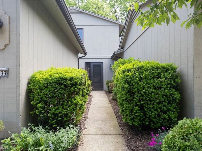 19533 Idlewood Trail, Unit 20-1, Strongsville, OH 44149 Photo 41