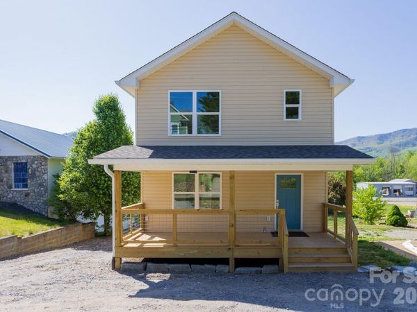 46 Vance Avenue, Black Mountain, NC 28711