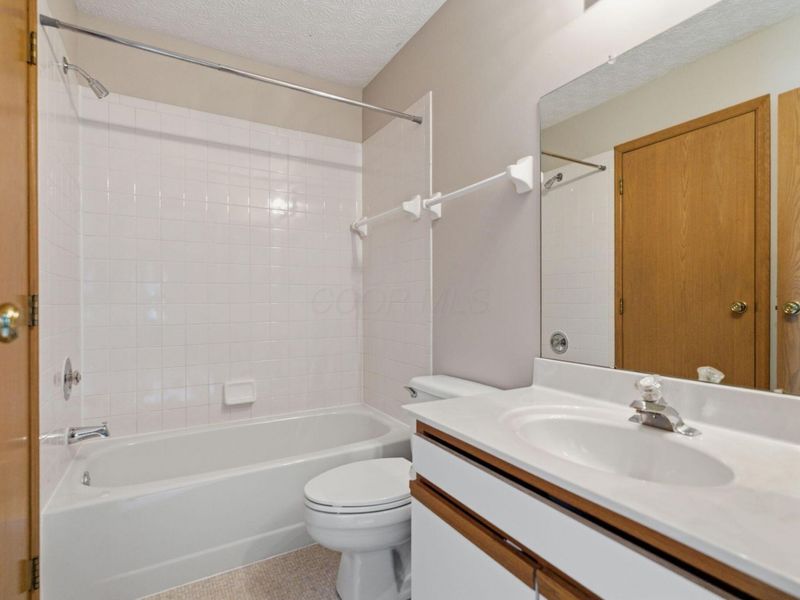 194 Highmeadow Drive, Columbus, OH 43230 Photo 45