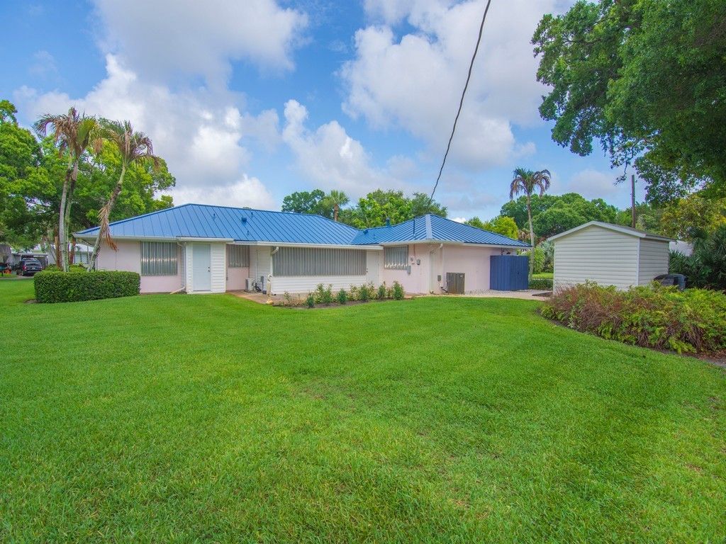 2301 Avalon Avenue, Vero Beach, FL 32960 Photo