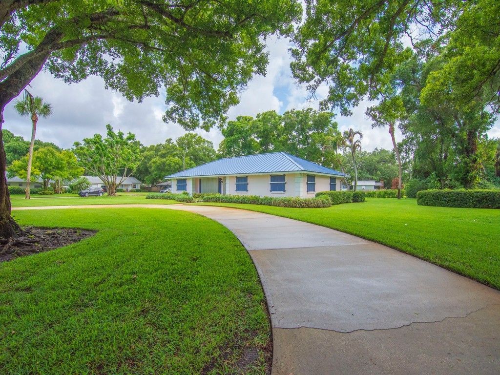 2301 Avalon Avenue, Vero Beach, FL 32960 Photo