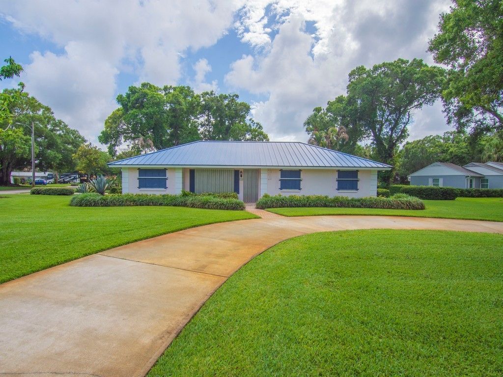 2301 Avalon Avenue, Vero Beach, FL 32960 Photo