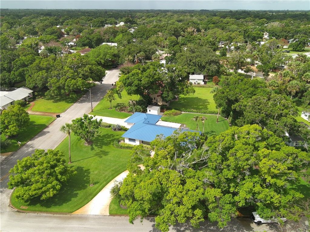 2301 Avalon Avenue, Vero Beach, FL 32960 Photo