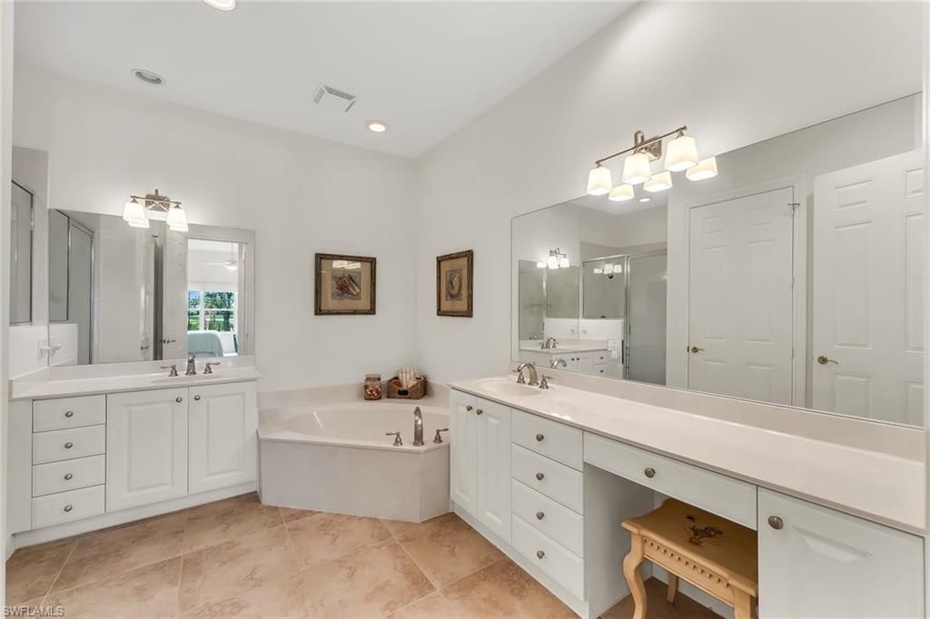 3141 Aviamar Cir, Unit 103, Naples, FL 34114 Photo
