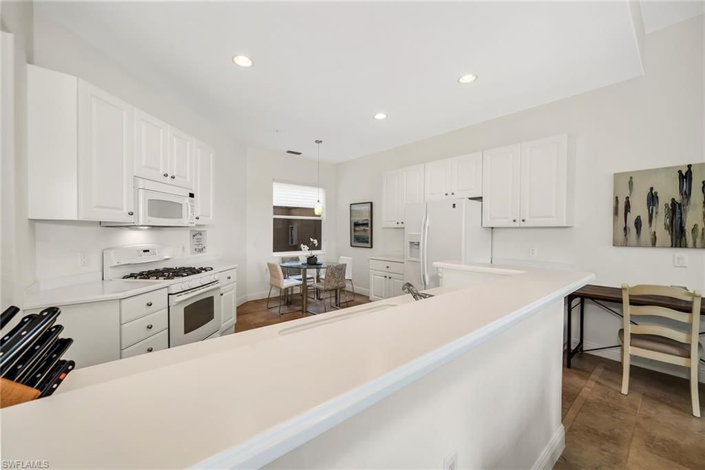 3141 Aviamar Cir, Unit 103, Naples, FL 34114 Photo