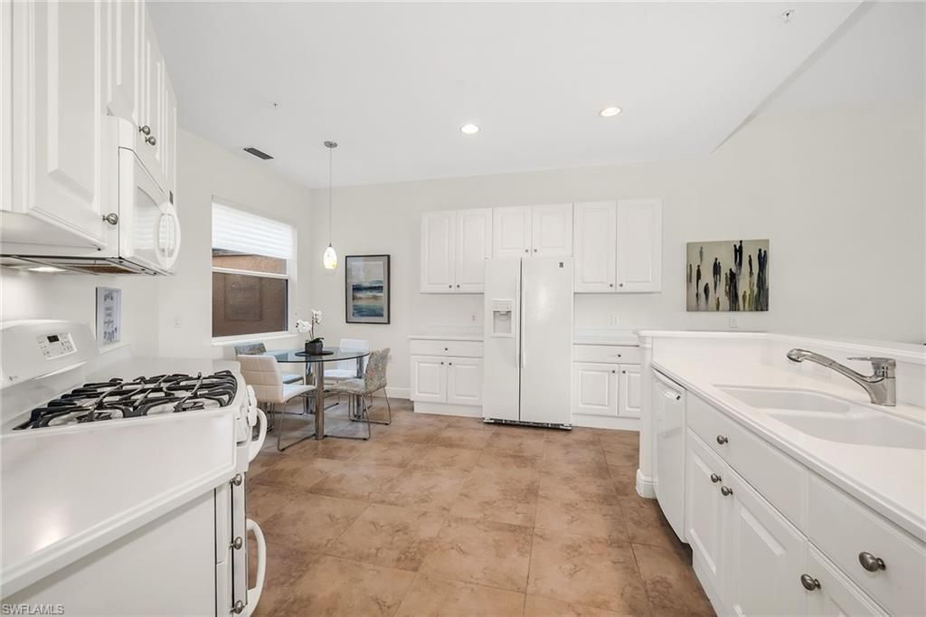 3141 Aviamar Cir, Unit 103, Naples, FL 34114 Photo