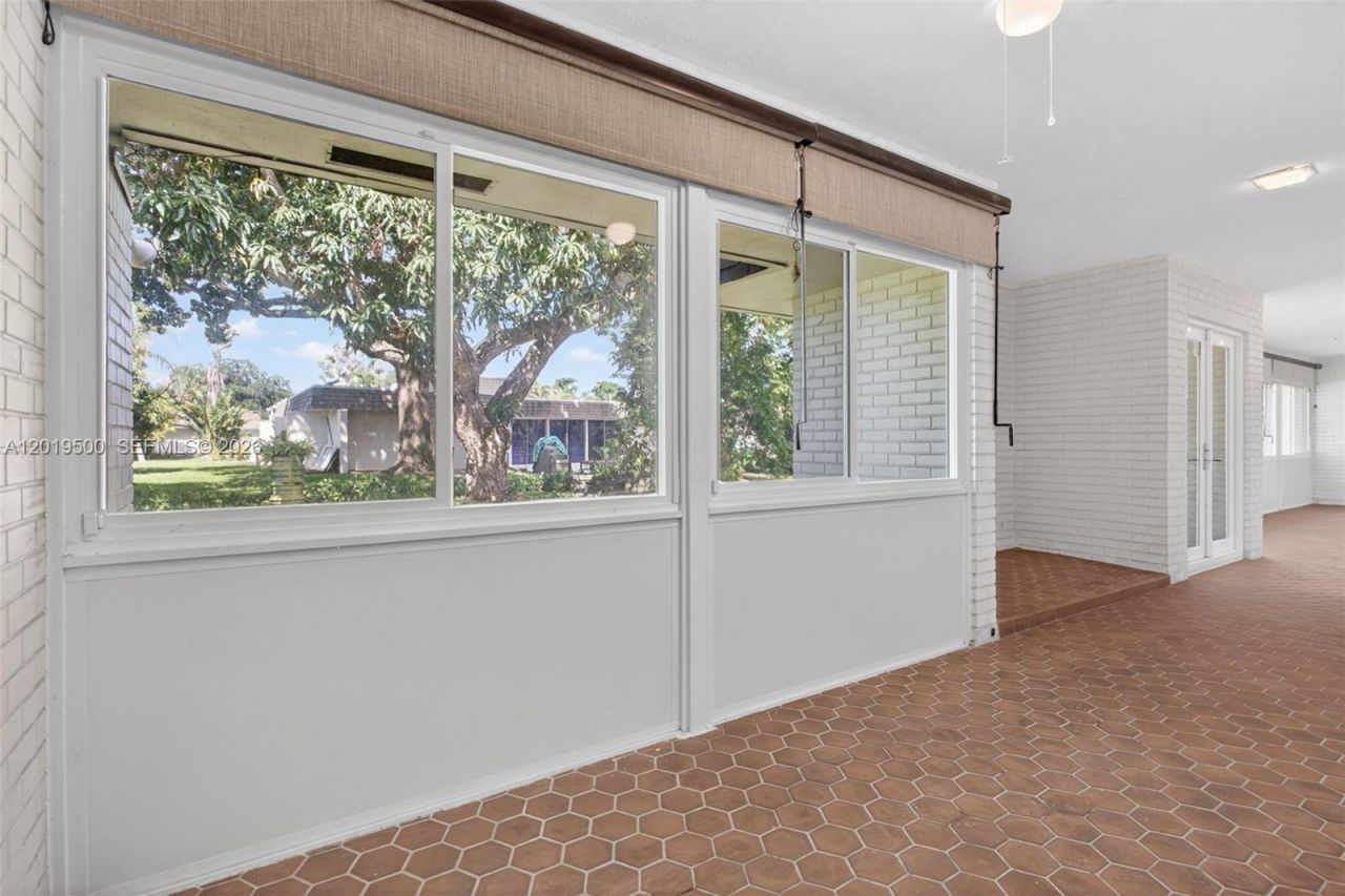 4806 Banyan Ln, Tamarac, FL 33319 Photo