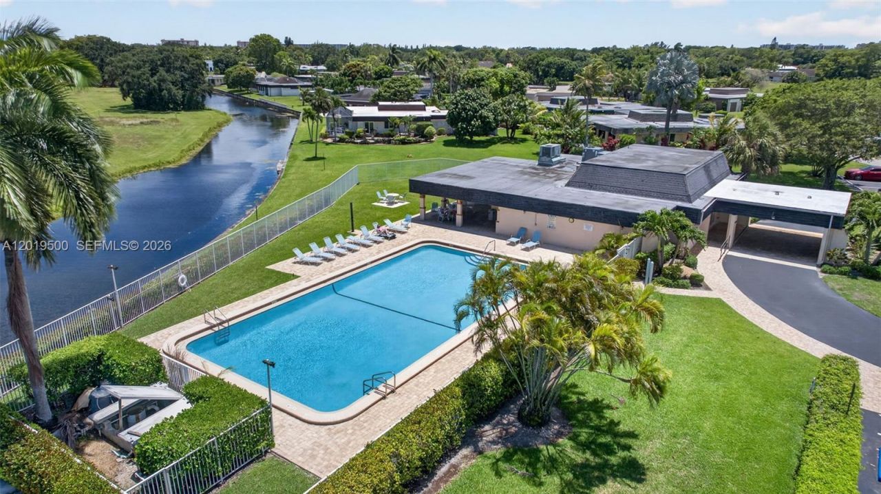 4806 Banyan Ln, Tamarac, FL 33319 Photo