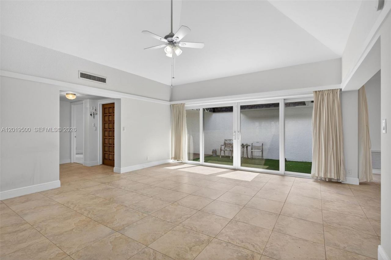 4806 Banyan Ln, Tamarac, FL 33319 Photo