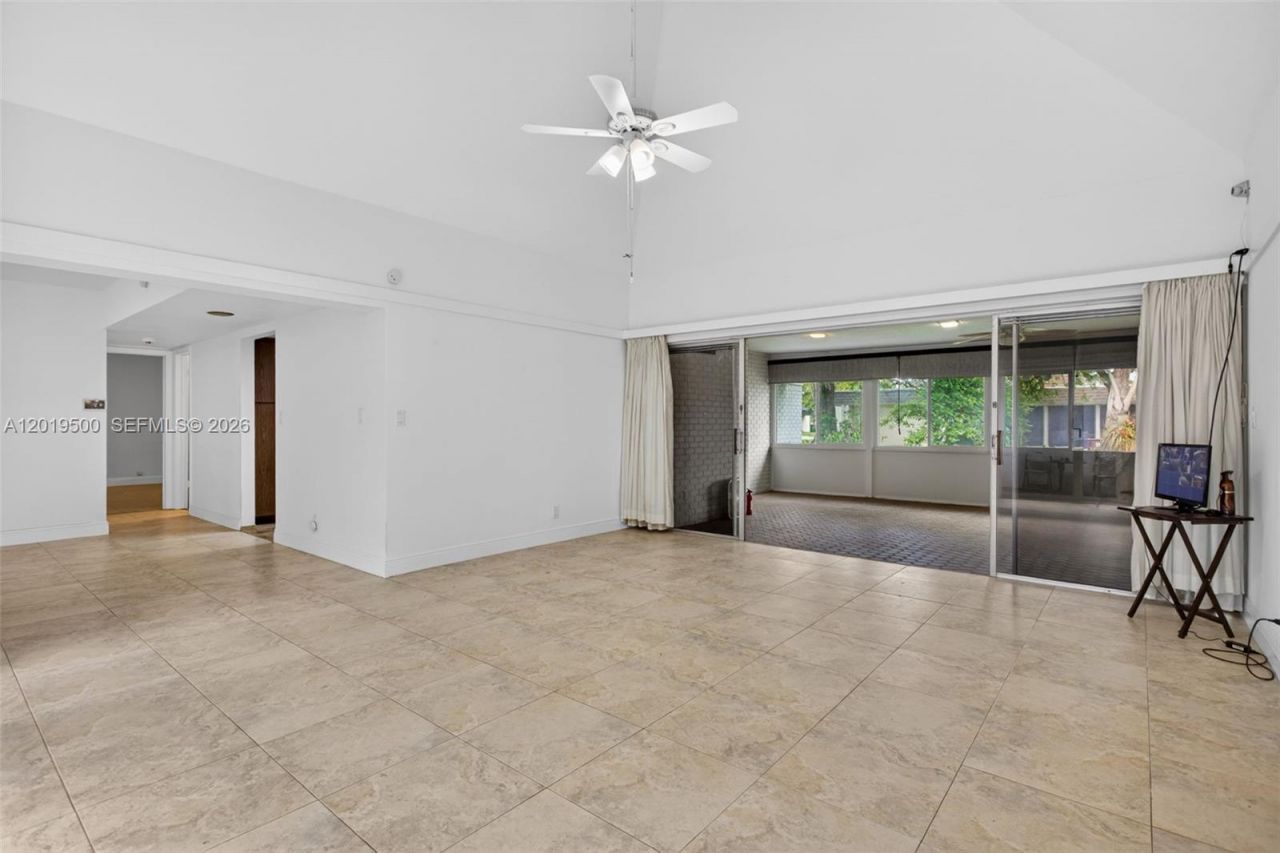 4806 Banyan Ln, Tamarac, FL 33319 Photo